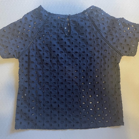 Navy blue eyelet top - very flattering! - Picture 2 of 2